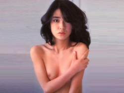 岸本加世子　美微乳の膨らみがエッチなスレンダー美人女優のお宝ヌード画像の画像
