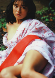 遠藤真理子　小さい乳首と色白美乳がエロすぎる美人女優のお宝ヌード画像の画像