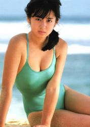 斉藤由貴　谷間を見せながら乳首ポチってる巨乳の膨らみがエロすぎる超絶可愛いアイドル時代のお宝画像の画像