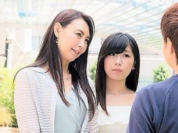 【母娘ナンパ】「お母さん何してんの！？」40代の母と20代の娘をナンパ！Ｈなアンケートをきっかけに母親にセックスの交渉！の画像