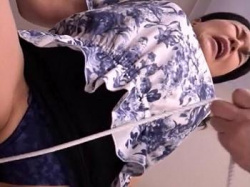 【巨乳人妻のイケナイ時間】 スレンダーなボディが魅惑的！ 即ハメでヌキまくり? 秘密の体験を覗き見！ 禁断のラブを覗き見の画像