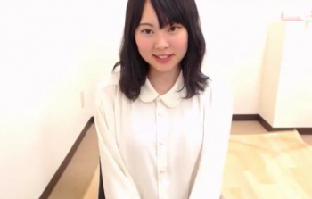 こんな清楚な女の子が！？ってレベルの素人女子が全裸でくぱあの画像