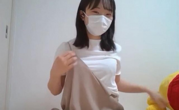 清楚でマジメ系の女子学生がアナルに指ズボズボ挿入の2穴オナニーがエロいの画像
