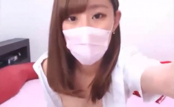 スタイル抜群のイマドキ美少女が全裸で全部見せちゃうライブ動画の画像