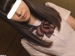 【個撮】美乳美尻の黒髪清楚娘が制服姿で喘ぎまくりの生ハメ撮り♪の画像