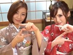【無】着物姿のお色気美熟女2人組を侍らせハーレム3P中出しセクロス♪の画像
