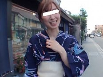 旦那と3年レス続きで欲求不満なアラサー美人妻が久し振りの肉棒を存分に味わい尽くす♪の画像