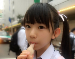 小額生レベルの童顔！巨乳！の成人グラドル、長澤茉里奈「Pure smile」の画像