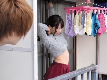お茶でも誘うように「ちょっとヤッてく？」と言い放つ隣のヤリマン若妻！の画像