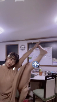 SNSでパンチラ発掘したんだがｗｗｗｗｗｗｗの画像