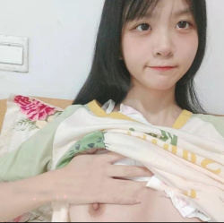 おっぱいを世界に公開する女たち・・・・・・・・の画像
