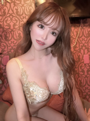 目がチカチカする下着の小娘ってシコいかな・・・・・・。の画像