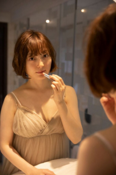 花澤香菜のグラビア画像38枚の画像