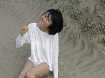 高田夏帆の水着グラビア画像50枚の画像