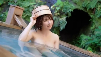 【画像】えなこの乳首見えてね？と話題にｗｗｗｗの画像