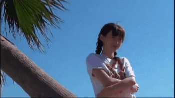 【GIF】生田衣梨奈のお楽しみお乳を大披露ｗｗｗｗｗの画像