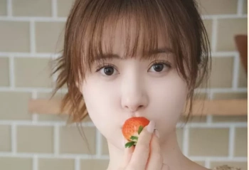 モー娘。生田衣梨奈のメコスジが丸見えでエロすぎるｗｗｗｗの画像