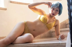 ぱーてぃーちゃん信子のおっぱい！下着もスケスケでほぼ全裸がエロすぎるｗｗｗｗの画像