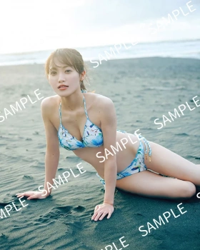 櫻坂46・松田里奈の水着おっぱいショット！プリケツも解禁でエロすぎるｗｗｗの画像