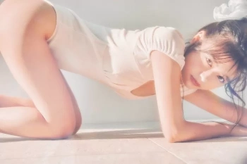 景井ひなの水着グラビア画像40枚の画像