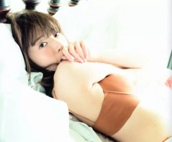 橋本奈々未の水着グラビア画像113枚の画像