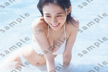 乃木坂46・川﨑桜が水着＆下着ショット解禁ｗｗｗｗｗの画像