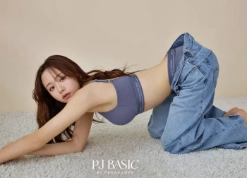 森香澄アナ、Tバックの面積がエロすぎるｗｗｗｗｗの画像