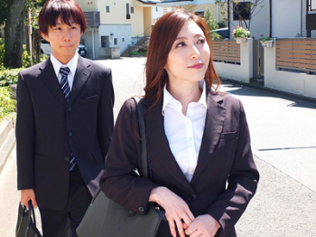 【白木優子】出張先のビジネスホテルで相部屋NTR！ずっと憧れていた女上司。熟れた人妻の匂いに俺は我慢できない！の画像