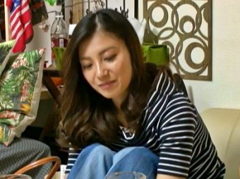 【人妻ナンパ】【盗撮】甘い接吻でトロけてしまった34歳専業主婦。ご無沙汰SEXの快感にどっぷりハマる三十路熟女の性。の画像