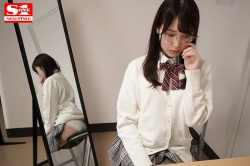 香水じゅんがメガネにブレザー姿で教師とフルバックパンツずらしハメ着衣セックスの画像