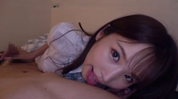 【痴女動画】美痴女子〇生の主観 乳首舐め淫語手コキフェラ！新井リマの画像