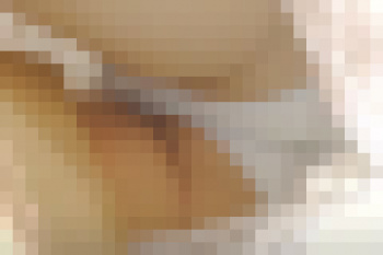 ショッピングモールにいたミニスカ娘を追跡しパンチラ隠し撮りの画像