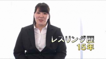 【画像】JDさん水着ではしゃぎすぎてワケが分からなくなるの画像