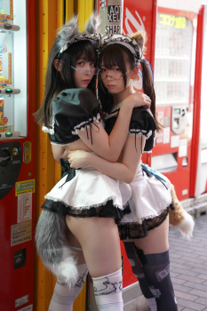 【画像】エッチなメイドさん見つかるの画像