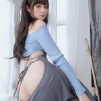 【画像】おしりVSおっぱい戦争の画像