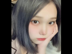 【画像】「はい どーぞ♡」ガラスの向こう側からの誘惑──つぶれおっぱい＆お尻画像♪の画像