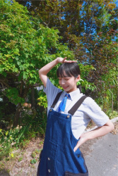【画像】山之内すずさん、国民的美女なので夏らしい爽やかな投稿をしてしまう！の画像