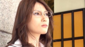 【女上司】あれだけ言ったじゃない！上司である女部長とふたりで新幹線に乗って行った出張先で、一泊して最高な性交の画像