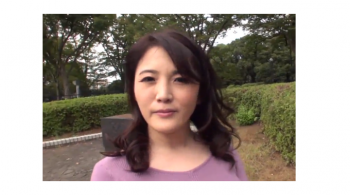 【人妻】貪るように若い生肉棒で腰を振りまくる野獣セックスをするアスリート系 四十路熟女の画像