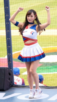 【S級チア部大乱交動画流出】レべチの可愛さを誇るカメコのアイドルチア部の痴態がヤバイの画像
