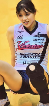 【こんな特訓してみたい!】実田あのん バレーボール部の先輩後輩でエロ空気イス特訓!の画像