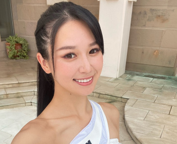 RIZINガールNo.1スレンダー美脚 荒井つかさはレースクイーンもやっていて最高にカワイイ! オカズ動画まとめの画像