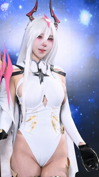 韓国の人気キャンギャルSong JooAソンジュア 超過激!股間モッコリハイレグコスプレの画像