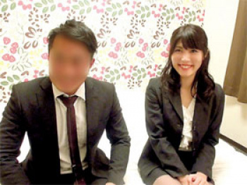 既婚ＯＬ上司と童貞部下が賞金をかけてH指南に挑戦！の画像