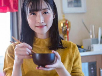 【人妻】45歳とは思えないバチクソ美人な奥様が大学生との不貞中出しセックスに没頭する4ヶ月間の不倫記録の画像