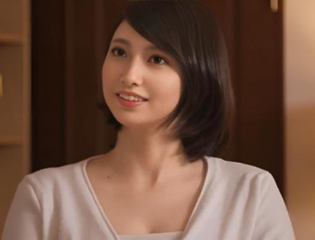 【人妻レ●プ】犯したいと思った笑顔が可愛い奥さんを…無理やりハメて生チンコぶち込む鬼畜動画！＜熟女エロタレ無料エロ動画＞の画像