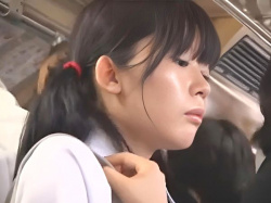 友達の隣で恐怖のバス痴漢！地味清楚なエロ制服JKに近づき…強姦凌辱！声我慢で耐えるメス豚を鬼畜の顔射レ●プ！＜ぶっかけ＞の画像