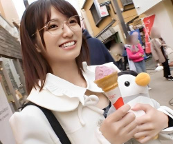 【素人】清楚で可愛い！真面目そうな保育士さんが変態SEX『だめぇ…出るうう！』大量潮吹きする名器キツマンに中出し射精ｗの画像