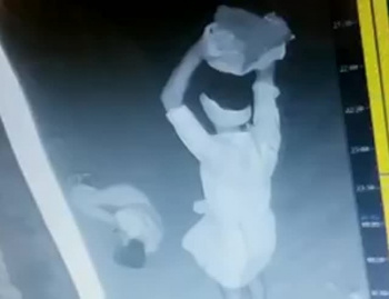 【閲覧注意】路上で寝てた酔っ払い、嘘みたいな殺され方をする（動画あり）の画像