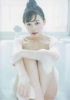 福原遥が遂に全裸ヌード解禁の写真集がエロ過ぎて激シコwwwwwwwwwwwの画像